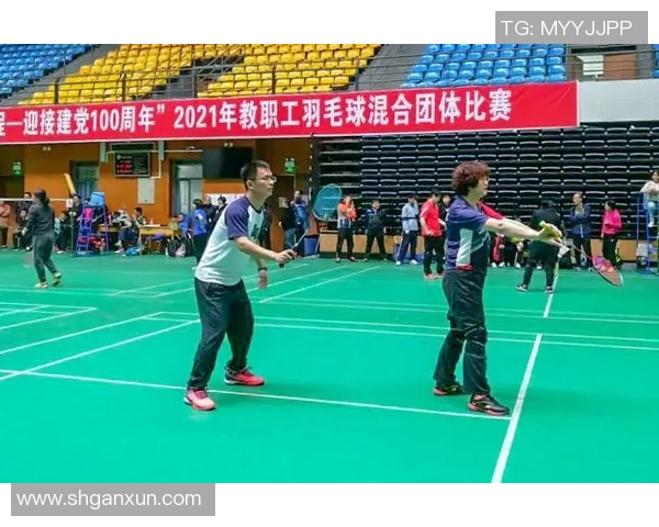 重庆羽毛球队与北京羽毛球队赛后复盘速度对比分析 重庆羽毛球队与北京羽毛球队赛后复盘速度对比分析